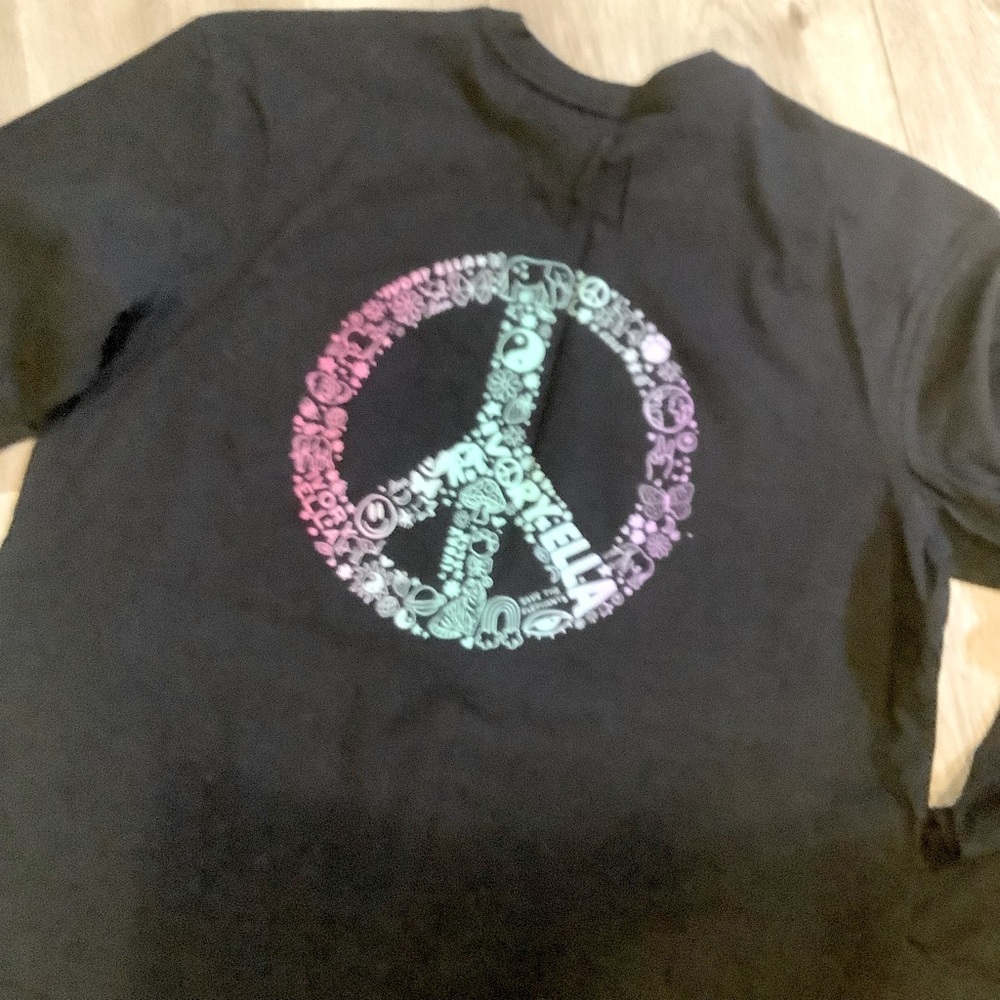 Ivory Ella Peace Sign Logo Long-sleeve Tee
